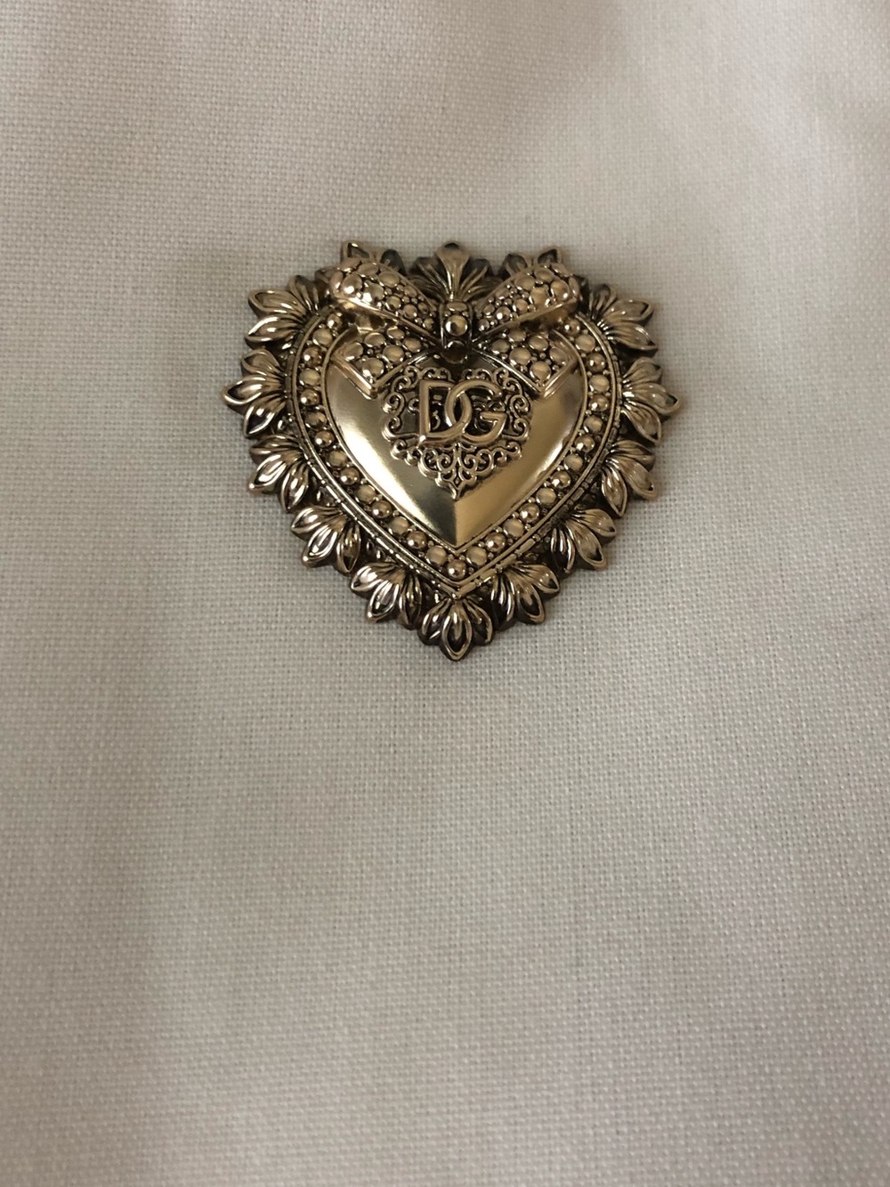 Dolce & Gabbana Devotion Cream Tote with Gold Heart Medallion | NWOT - Picture 3 of 6